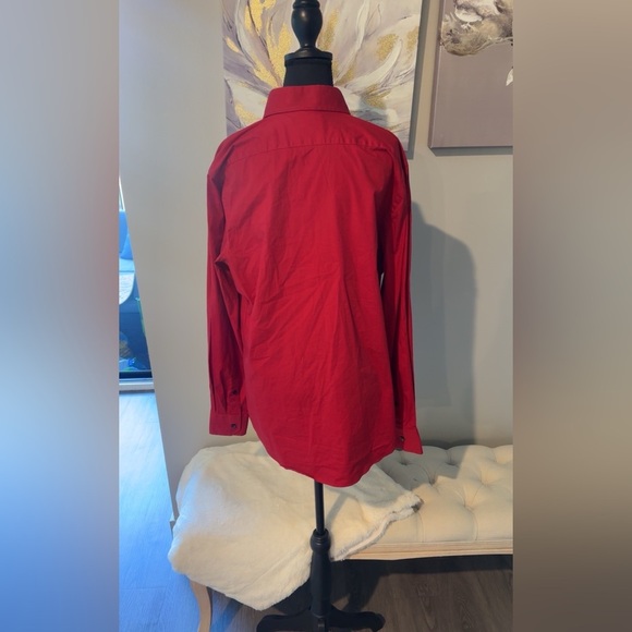 Express 1MX Red Button Down Shirt Christmas - Picture 3 of 4